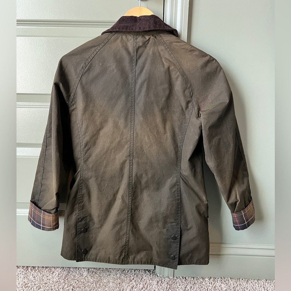 Barbour Beadnell Olive Jacket w/ Hood - Picture 8 of 11